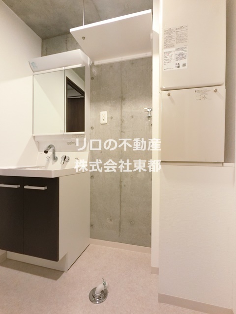 その他　雨の日も気にならない室内洗濯機置場♪