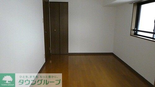 その他部屋・スペース　洋室（約5.9畳） ※前回募集時2019年4月の写真