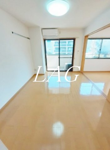 居室・リビング　洋室のお部屋です。
