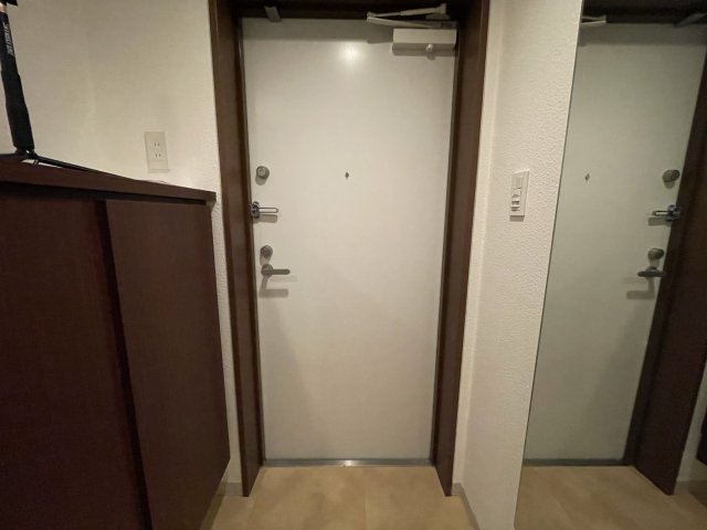 玄関　イメージとして他号室の部屋写真を表示しています