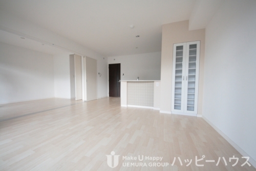 居室・リビング　※別部屋のため、参考画像です。
