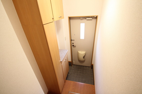 玄関　※別部屋の写真です