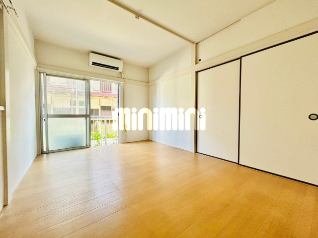 居室・リビング　フローリングのお部屋です