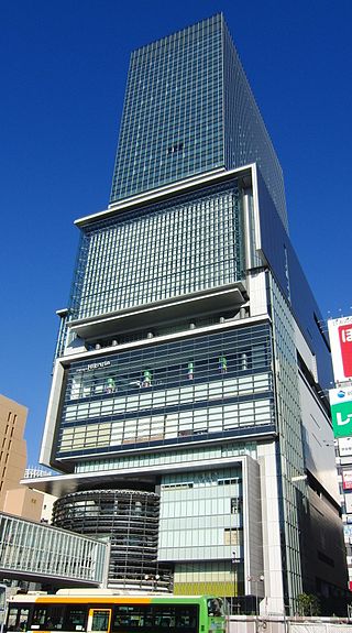 ショッピングセンター　渋谷ヒカリエ（ショッピングセンター）まで400m