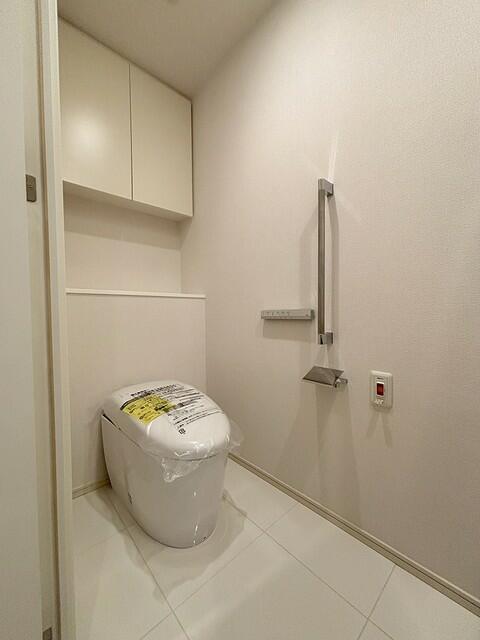 トイレ　※写真は同タイプ住戸です