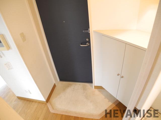 玄関　※同間取りの別の階のお部屋の画像です※