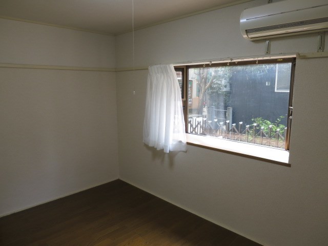 その他部屋・スペース　出窓付き！