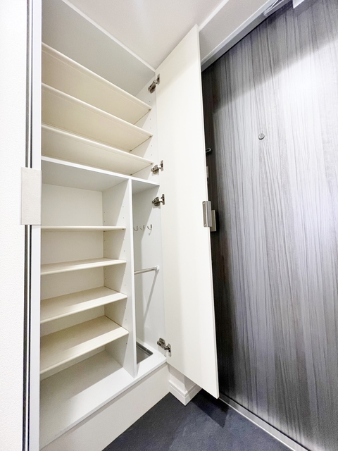 玄関　全身鏡付きシューズＢＯＸ