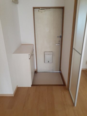 玄関　シンプルで使いやすい玄関です