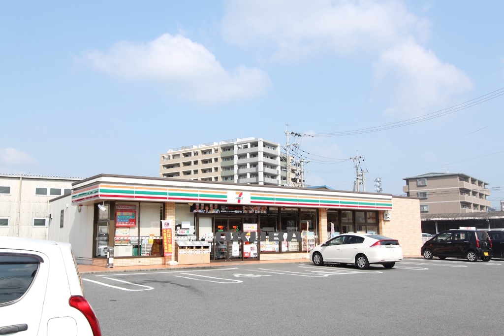 コンビニ　セブンイレブン 熊本西原1丁目店（コンビニ）まで877m