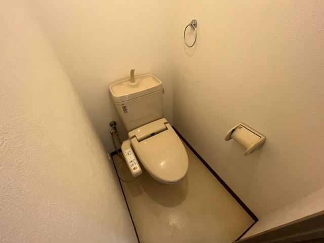 トイレ　※同施工会社のイメージ写真※