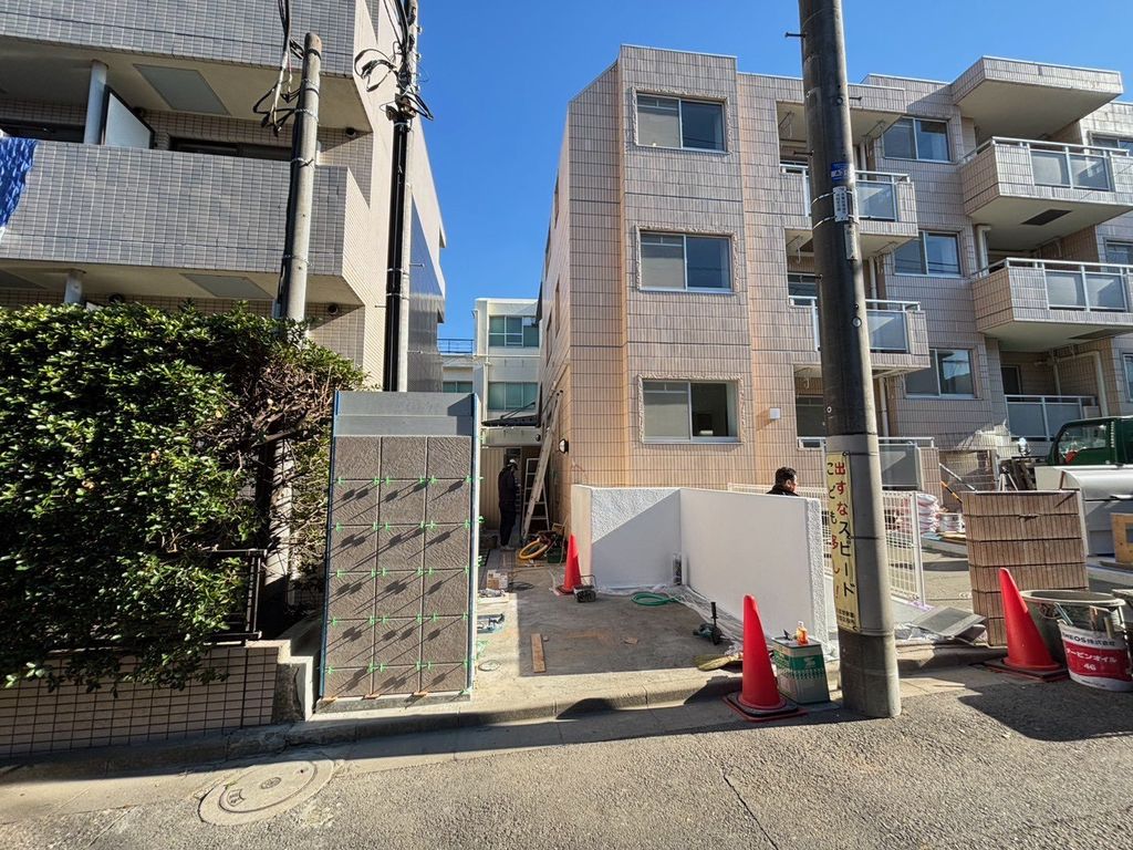 エントランス　外観