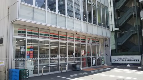 コンビニ　セブンイレブン 泉岳寺駅前店（コンビニ）まで157m