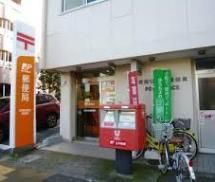 郵便局　世田谷弦巻郵便局（郵便局）まで307m