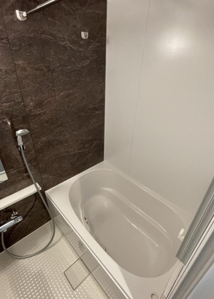 バス・シャワールーム　別部屋の画像を使用しております。