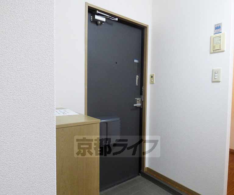 玄関　玄関です。