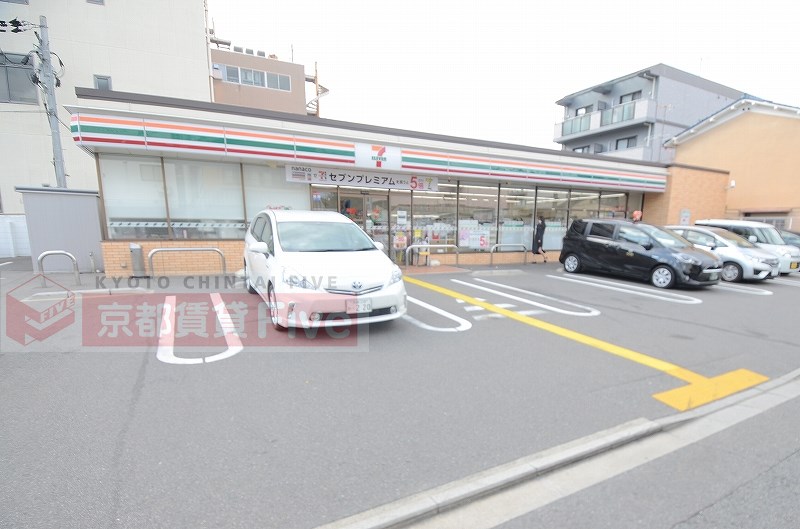 コンビニ　セブンイレブン向日寺戸店（コンビニ）まで293m