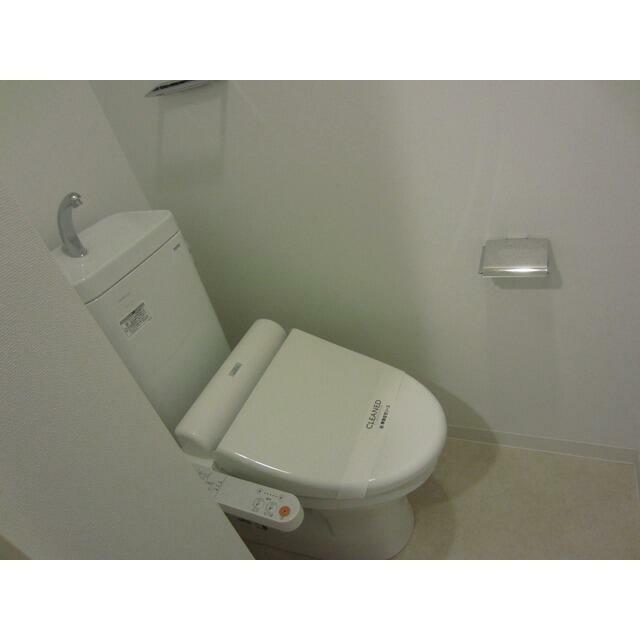 トイレ　※同仕様写真含む