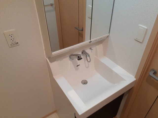 洗面設備　嬉しい独立洗面台