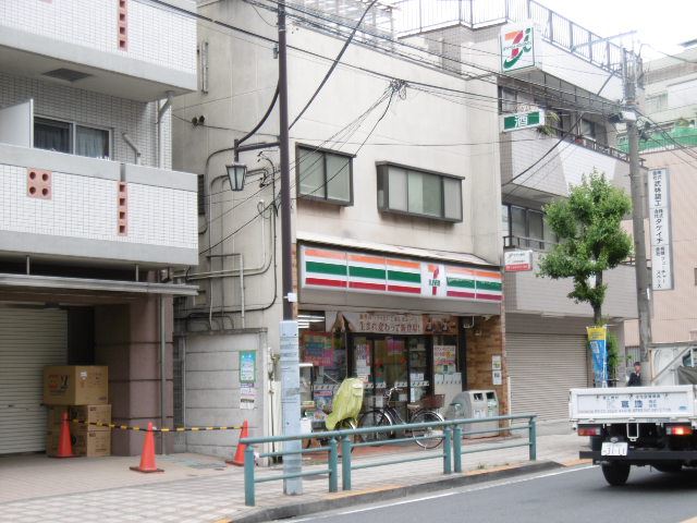 コンビニ　セブンイレブン（コンビニ）まで420m
