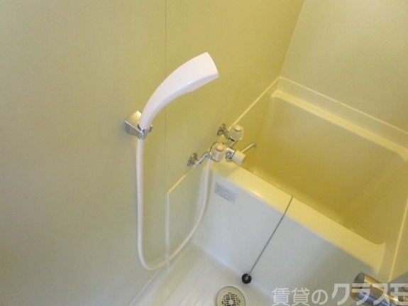 バス・シャワールーム　一日のお疲れをお取りください。