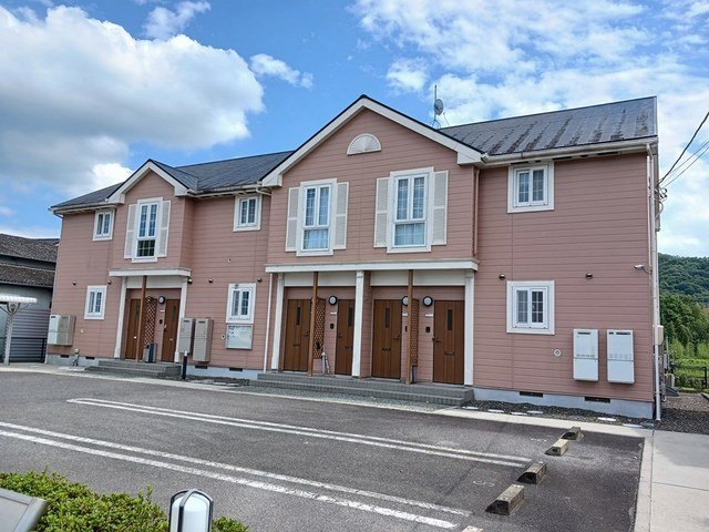 建物外観　落ち着いた雰囲気の外観です