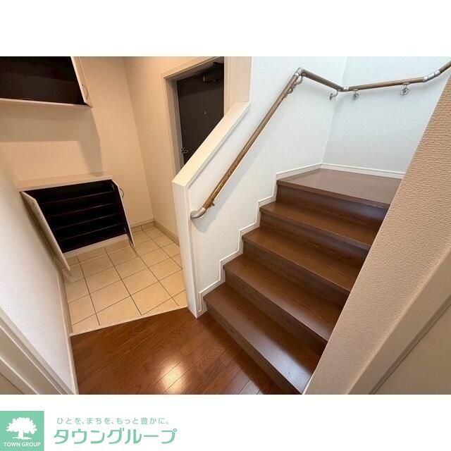 玄関　★お部屋探しは株式会社タウンハウジング東京まで★