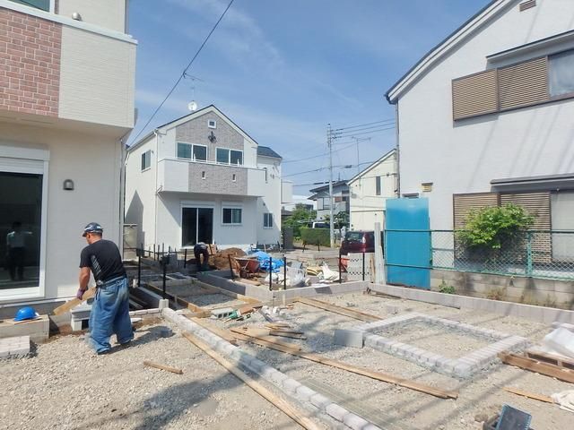 駐車場　★頑張って工事中★