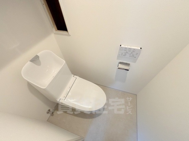 STANDZ西院のトイレ写真