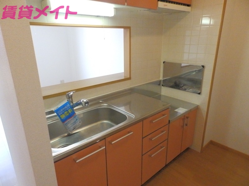 キッチン　同型部屋写真です。