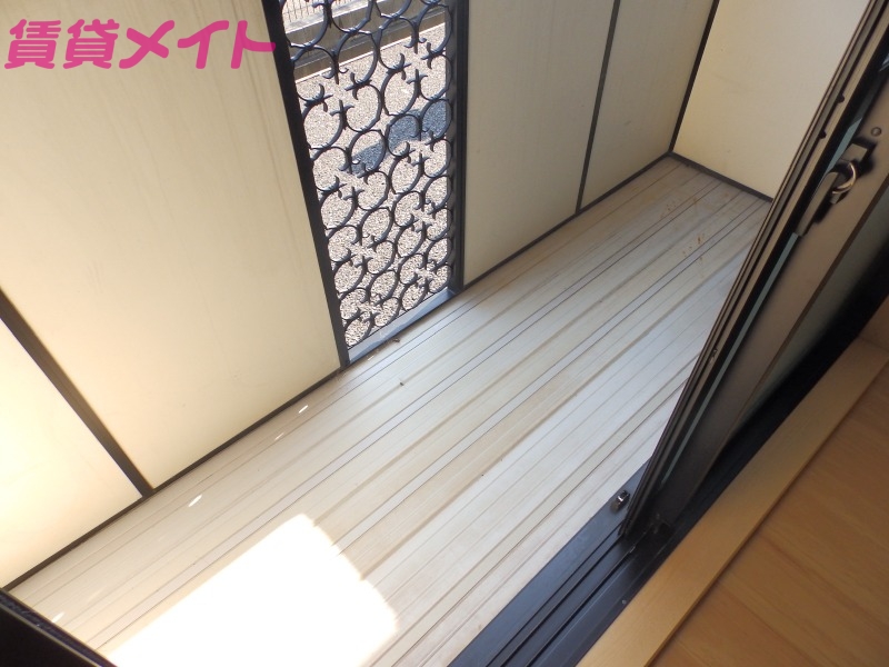 バルコニー　同型部屋写真です。