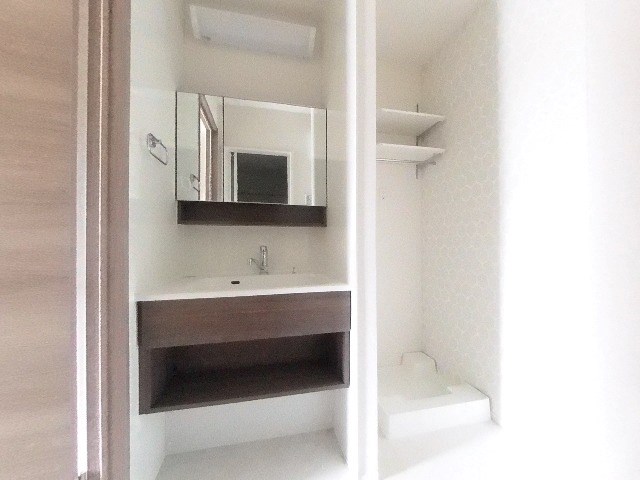 洗面設備　※同物件他部屋写真です※