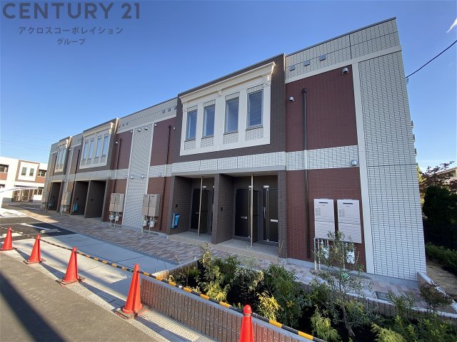 建物外観　敷地内に駐車場あります！