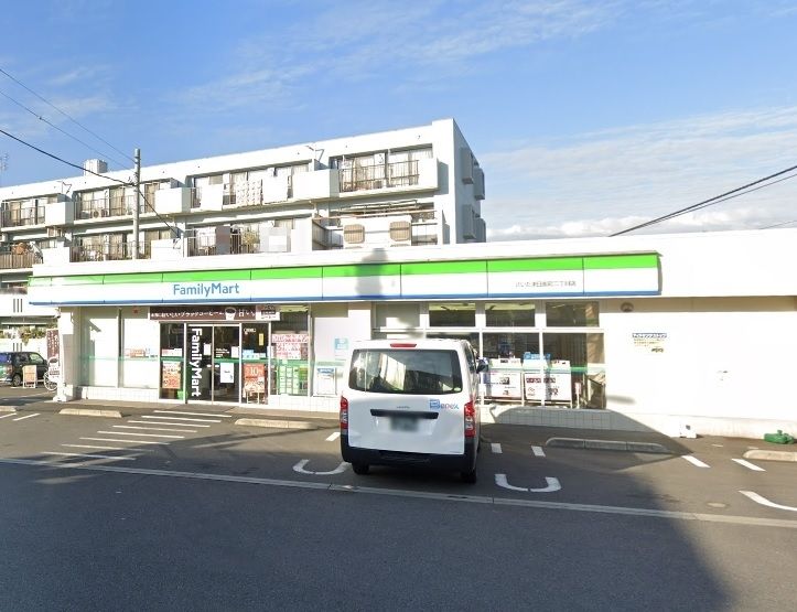コンビニ　ファミリーマートさいたま日進町二丁目店（コンビニ）まで510m