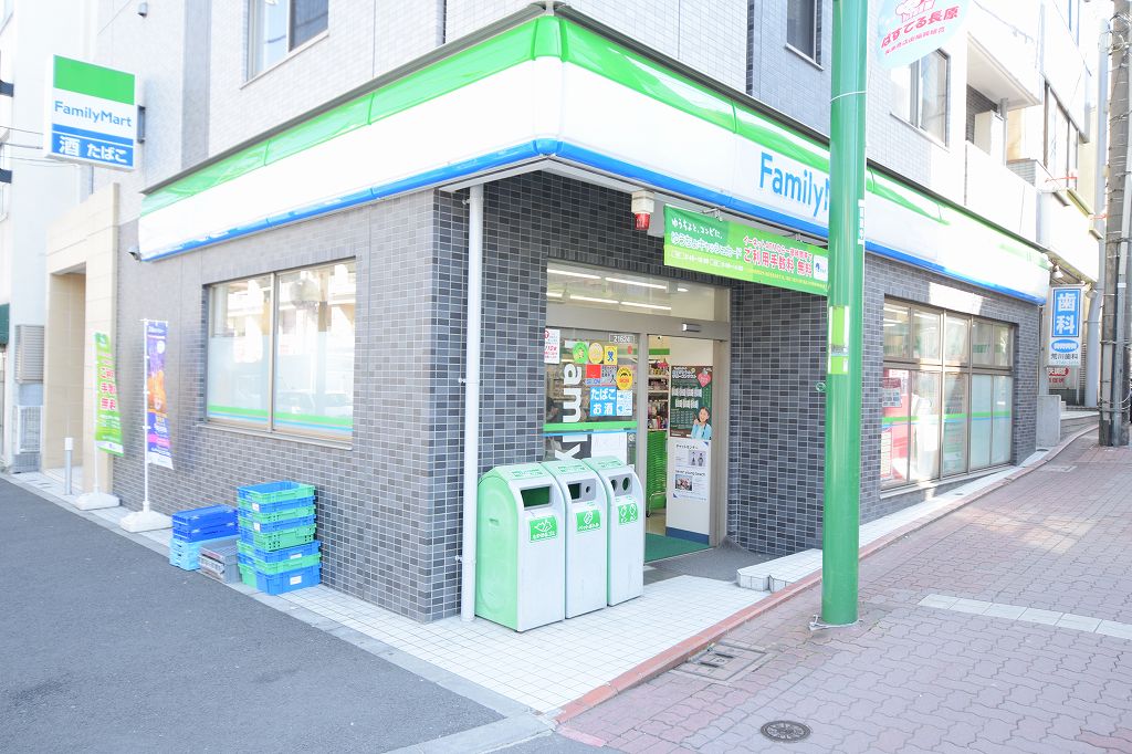 コンビニ　ファミリーマート 大田上池台店（コンビニ）まで115m