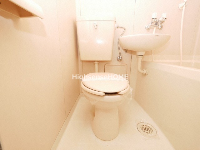 トイレ　コンパクトで使いやすいトイレです