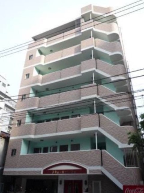 建物外観　７階建ての賃貸マンション