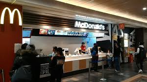 飲食店　マクドナルド錦糸町オリナス店（飲食店）まで519m