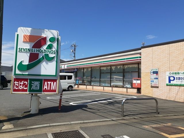 コンビニ　セブンイレブン（コンビニ）まで473m