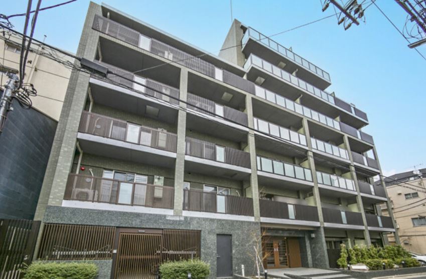 建物外観　★分譲マンションならではの、重厚感ある外観★