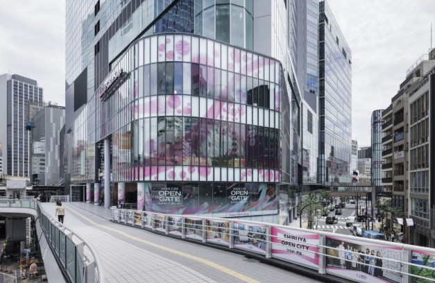 ショッピングセンター　Shibuya　Sakura　Stage（ショッピングセンター）まで204m