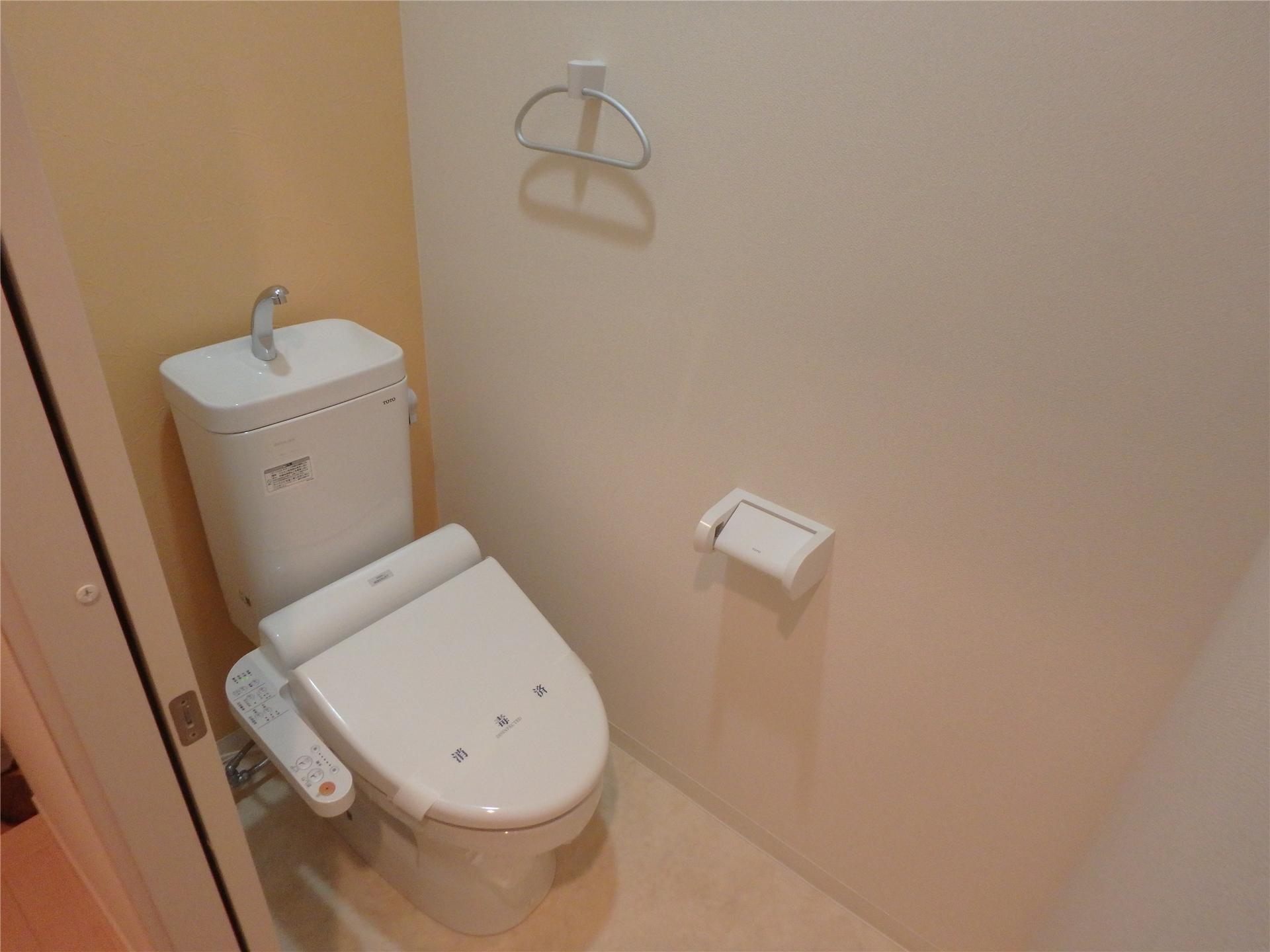 トイレ　ウォシュレット付のトイレです