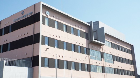 小学校　守口市立寺方南小学校（小学校）まで444m