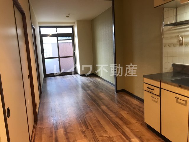 居室・リビング　ゆったり過ごせる居間です