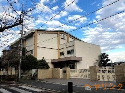 小学校　名古屋市立平田小学校（小学校）まで864m