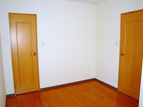 その他部屋・スペース　室内写真は別部屋の写真です。