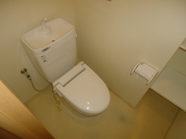 トイレ　ゆったりとした空間のトイレです