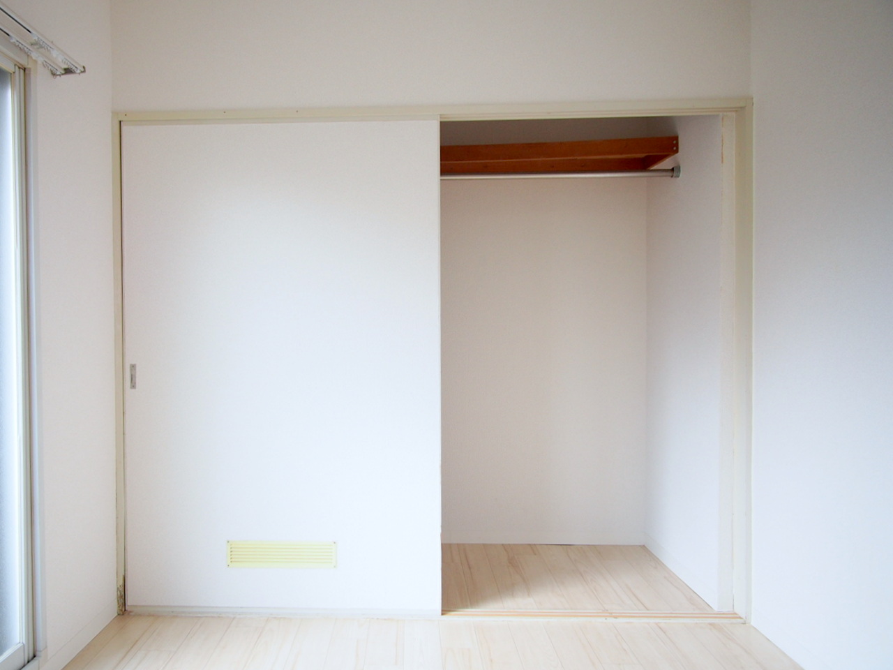 収納　各部屋に収納付きです♪