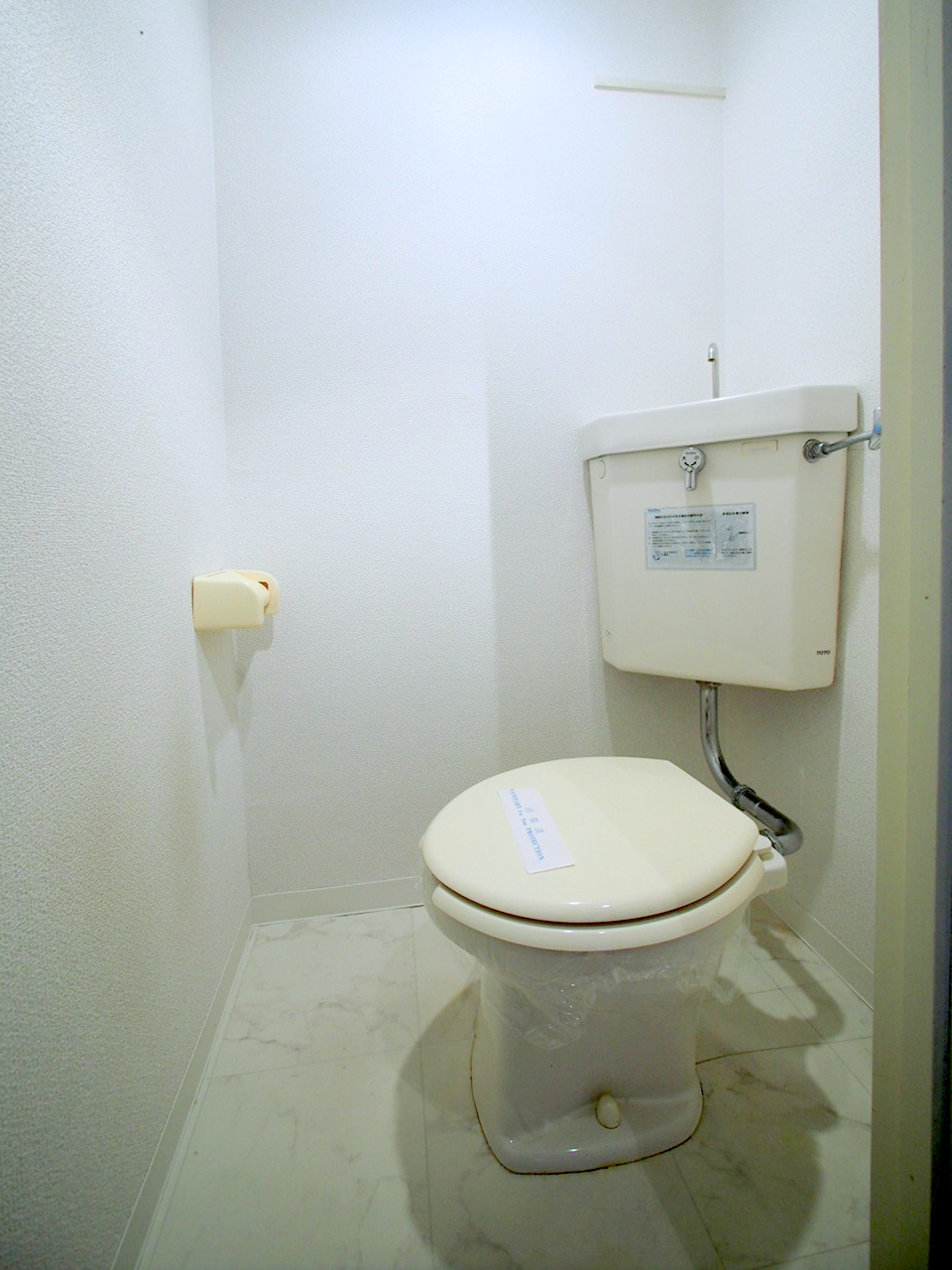 トイレ　綺麗に清掃済みです♪
