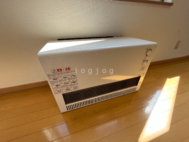 その他設備　電気暖房